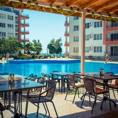 아파트 Immaculate 1-Bed Apartment In Ravda *