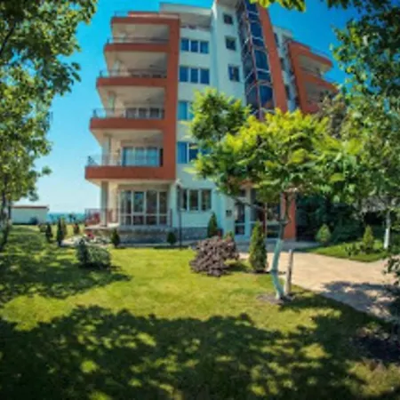 아파트 Immaculate 1-Bed Apartment In Ravda 라브다