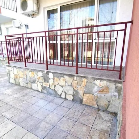 Immaculate 1-Bed Apartment In Ravda * 라브다